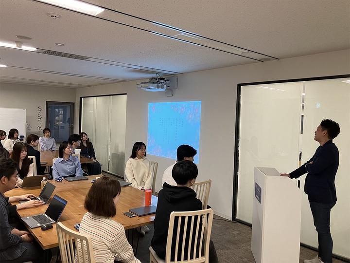 祝辞ではメンターの皆さんの頑張りをたたえる言葉が贈られました